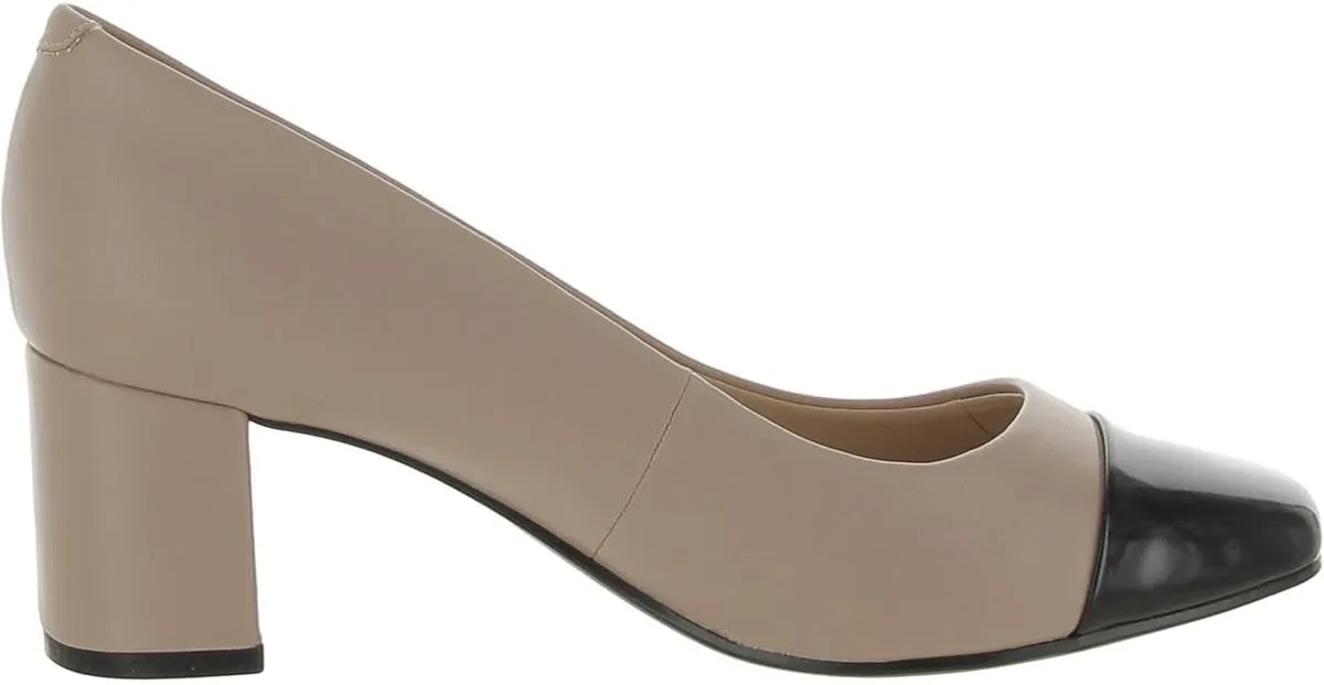 Bandolino Women's Candy Pump