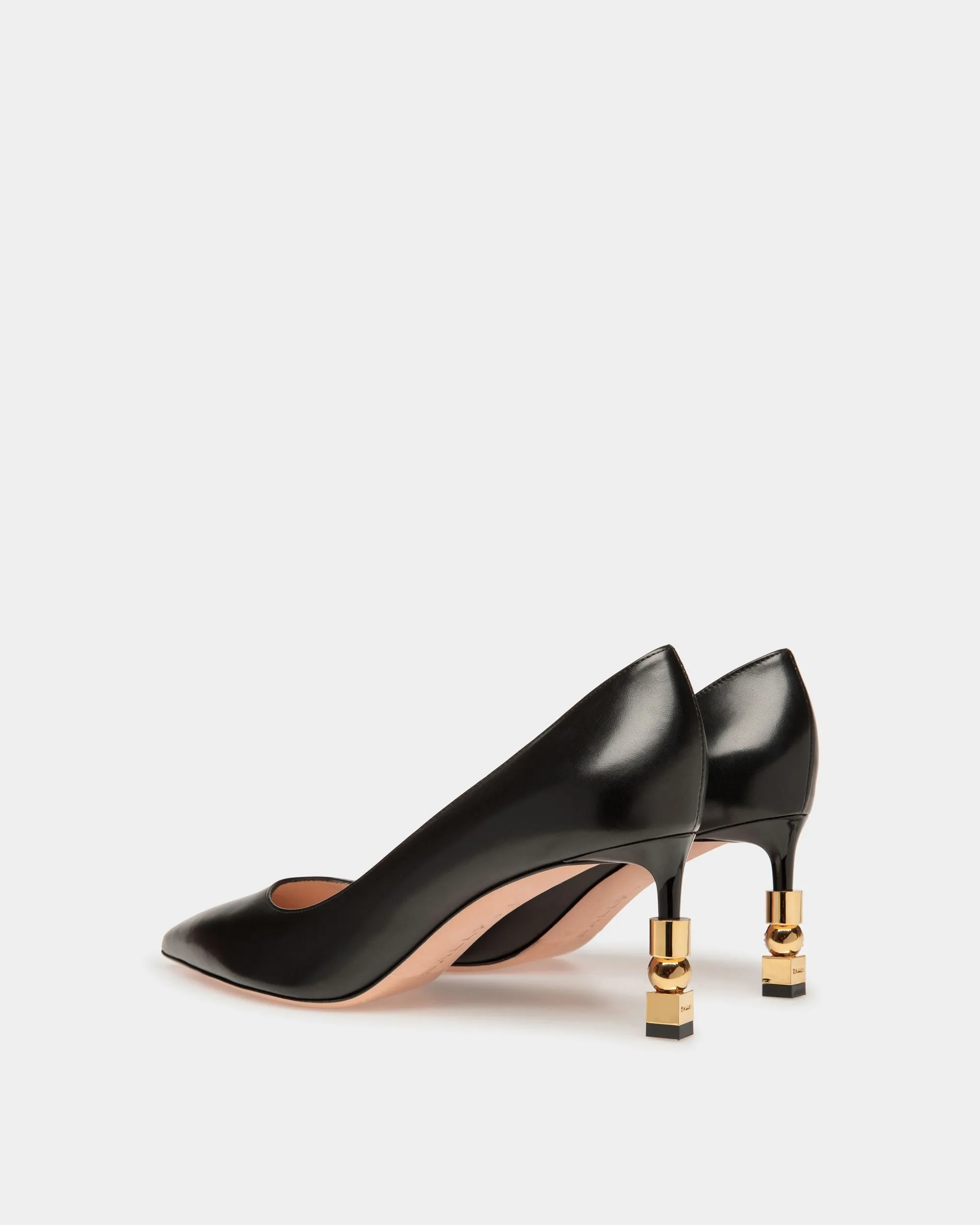 Block Pumps In Black Leather