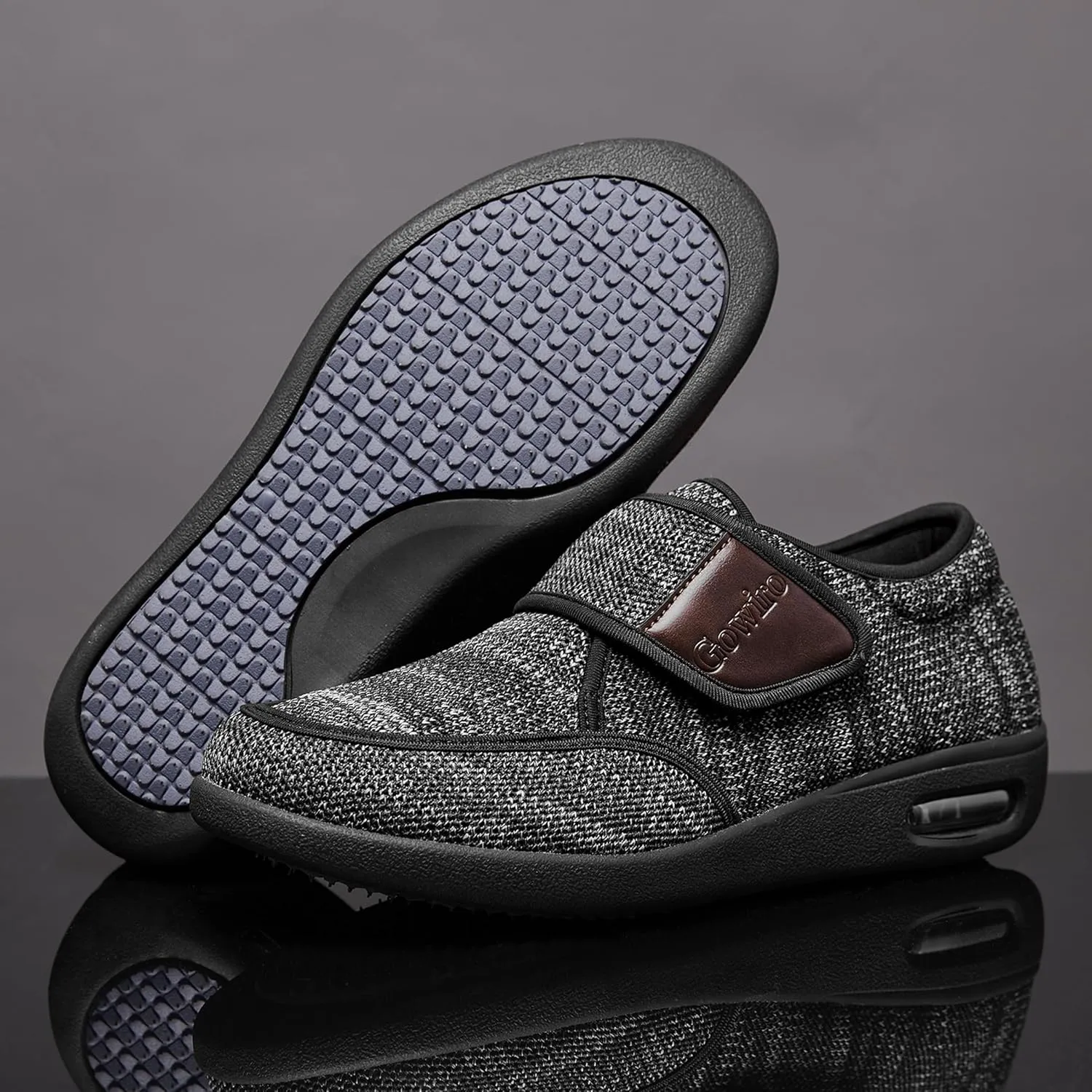 Diabetes Shoes Wide Version Elderly Shoes, No Need to tie Shoelaces Anti-Skid Breathable Light Expansion Foot Walking Edema Thickened and Widened Sole Walking Shoes