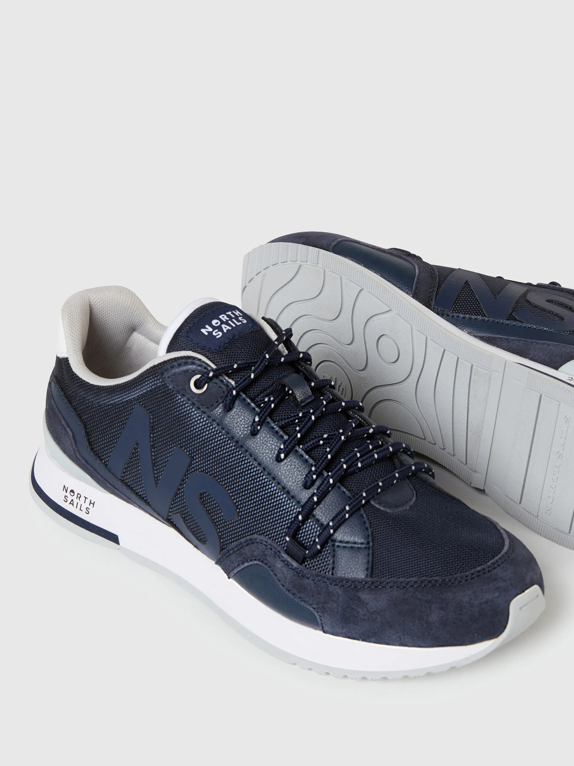 Hitch Logo Sneaker