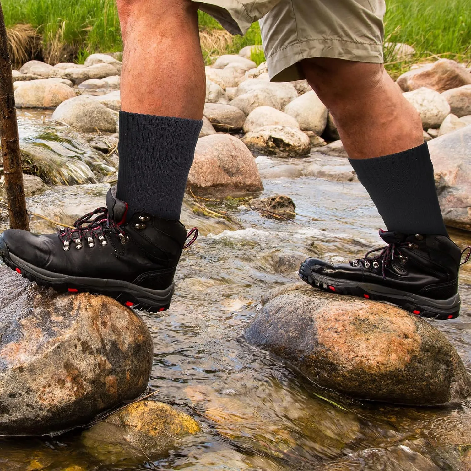 Jeyiour 2 Pairs Waterproof Socks Unisex Waterproof Breathable Outdoor Skiing Hiking Wading Fishing Socks for Men Women