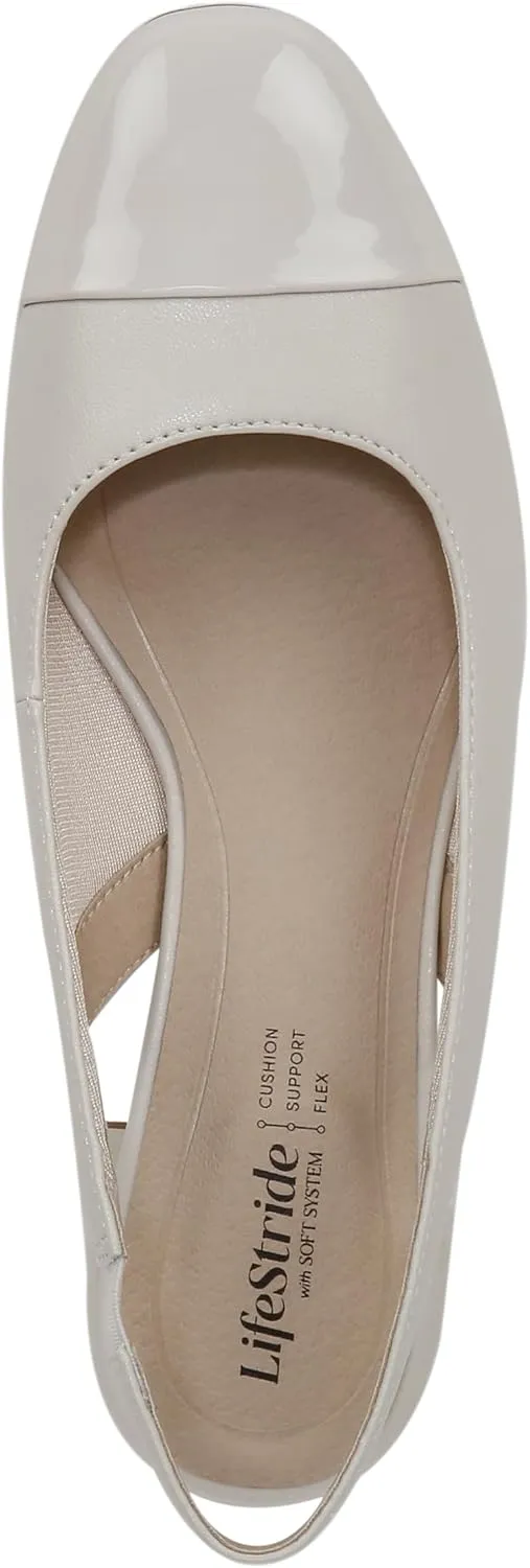 LifeStride Women's Becoming Pump