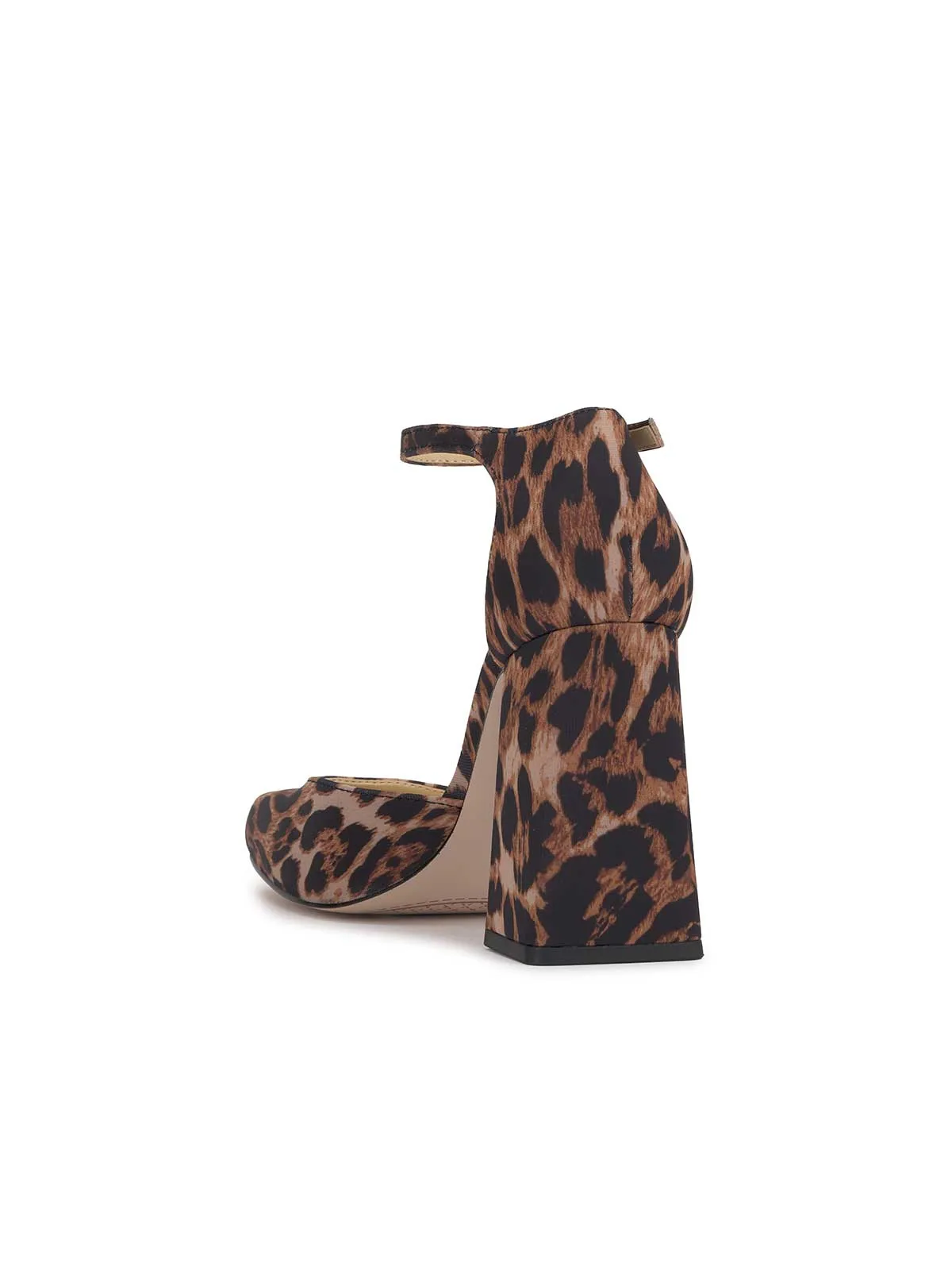 Lollah Block Heel Pump in Leopard