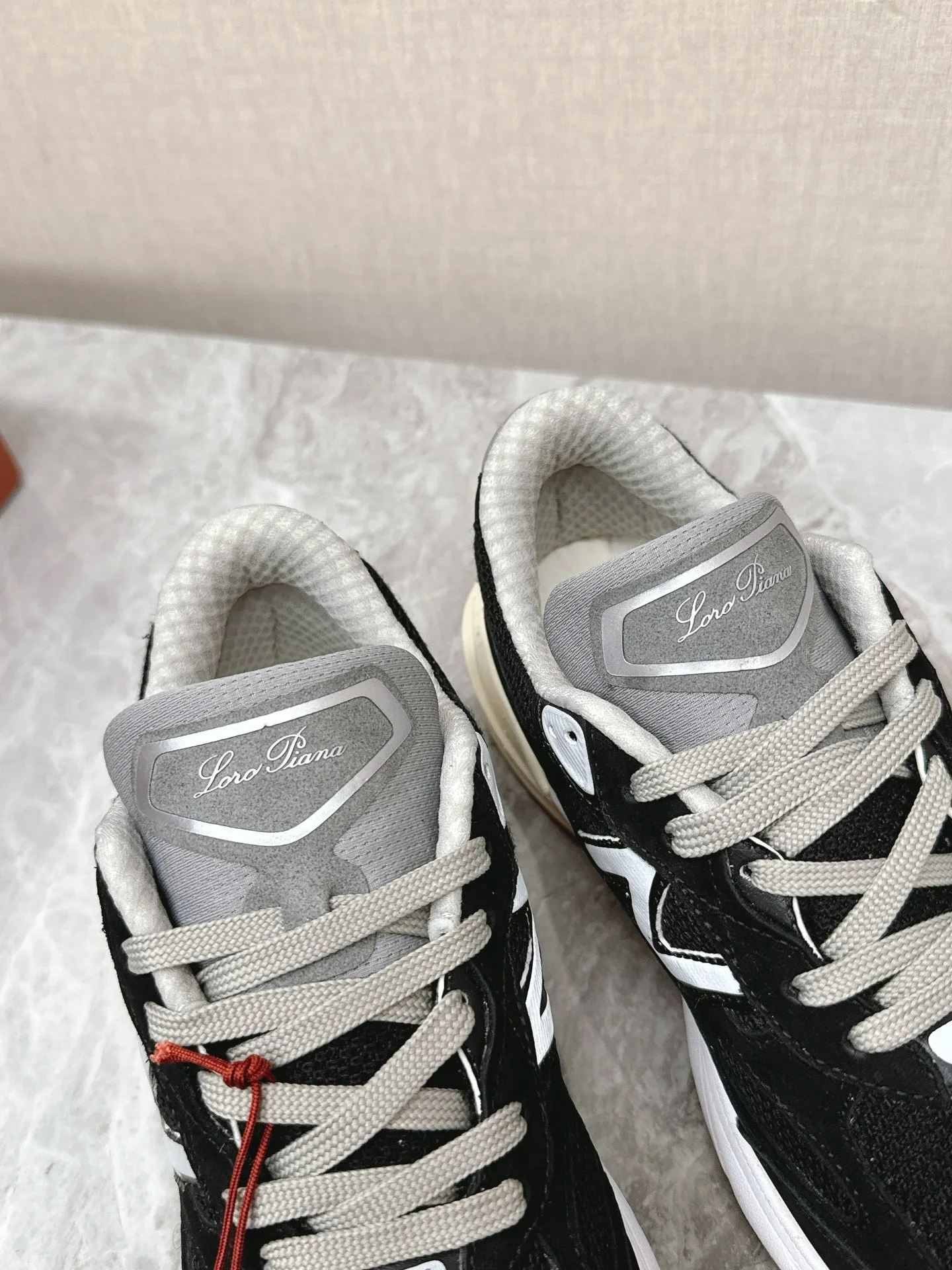 LP x NB 990v6 Sneaker 45mm black suede white calfskin and mesh fabric