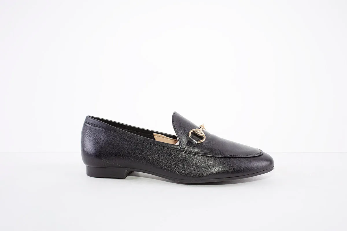 MARIA JAEN - 4023 FLAT LOAFER WITH GOLD CHAIN DETAIL - BLACK LEATHER
