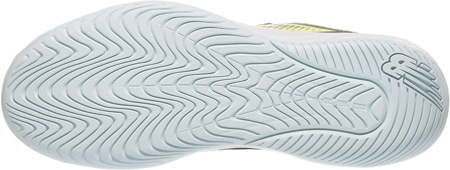 New Balance Men's 696 V6 Tennis Shoe