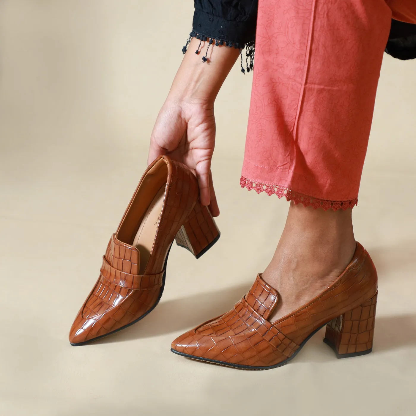 NICHE Women Cro-Co Block Heel Pumps - Tan