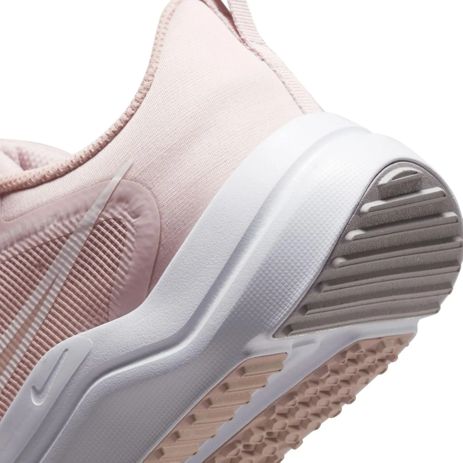 Nike Women's Downshifter 12 Sneaker
