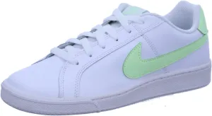 Nike Women's Tennis Shoe
