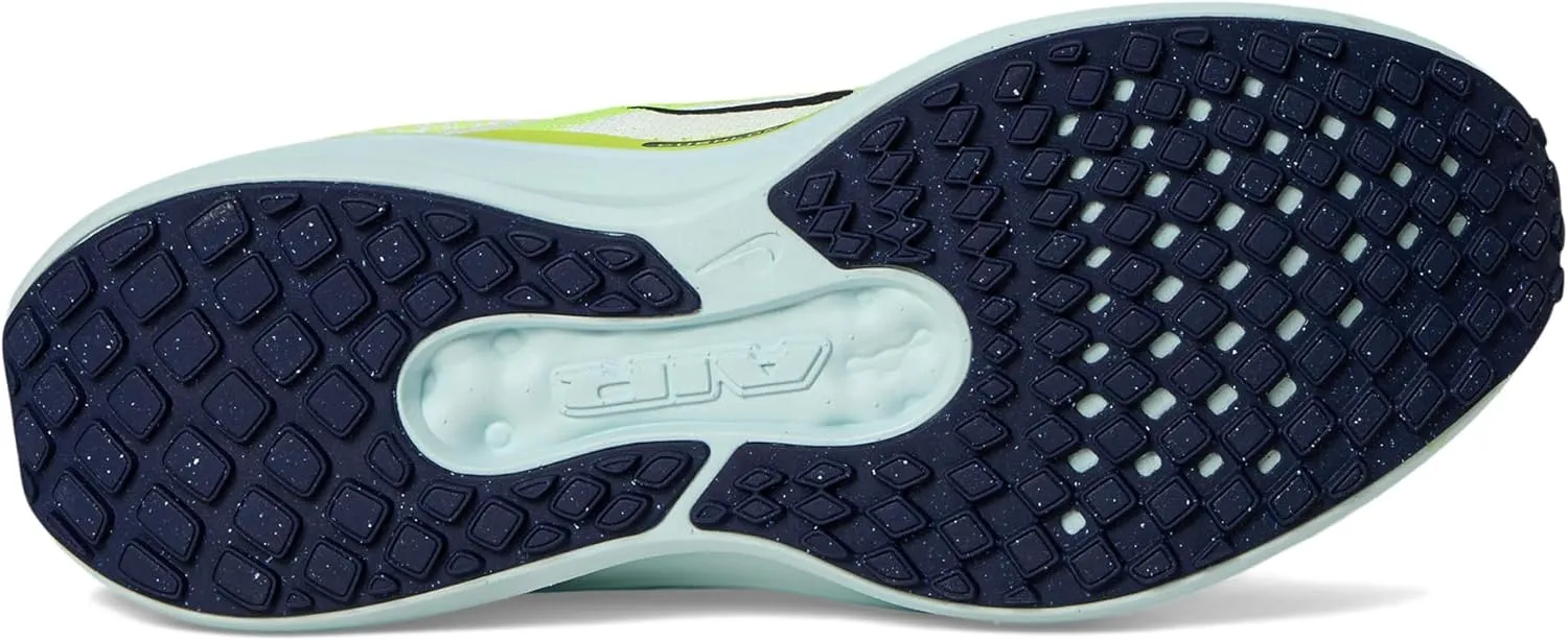 Nike Women's Winflo 11 Sneaker