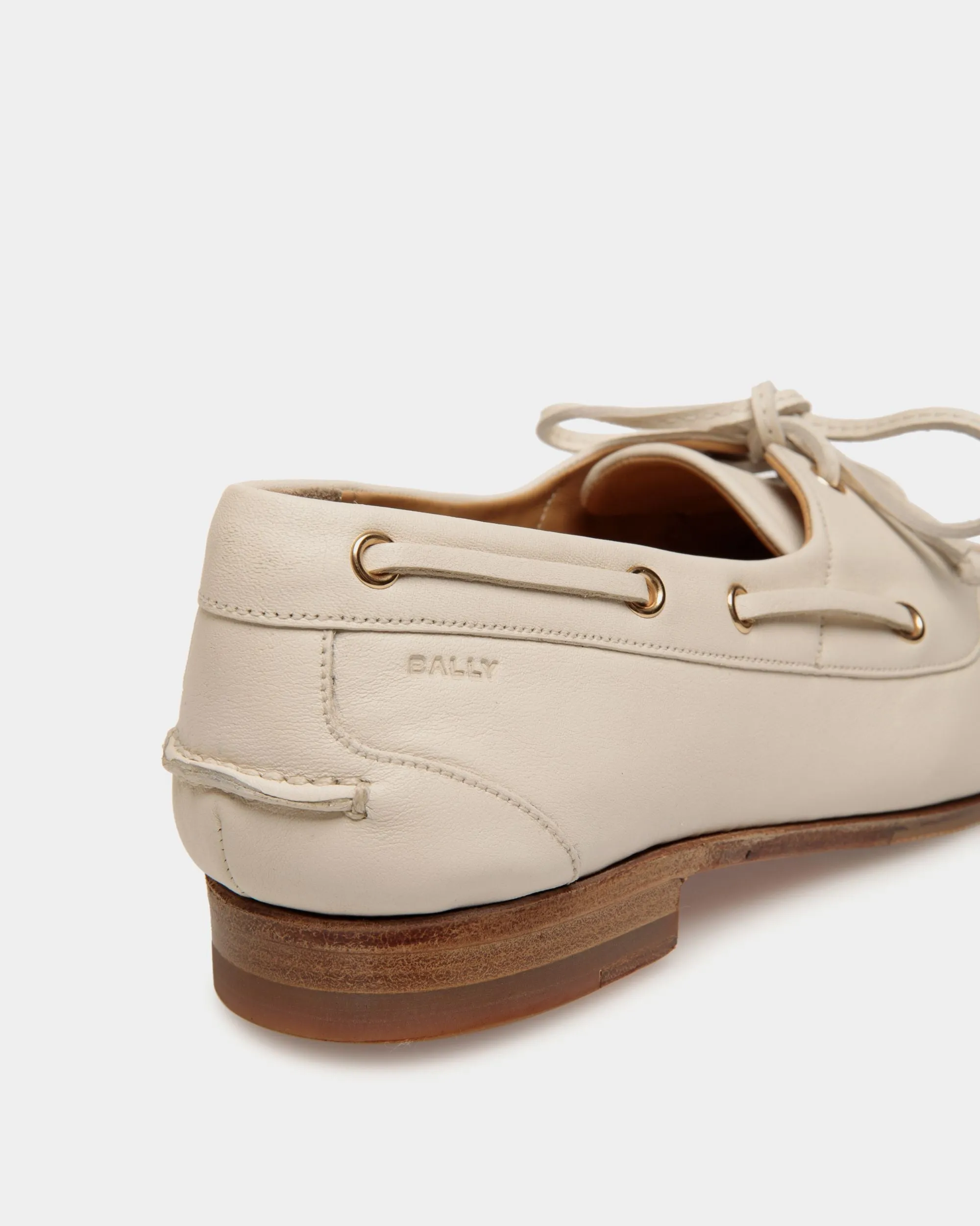 Plume Moccasin in White Leather