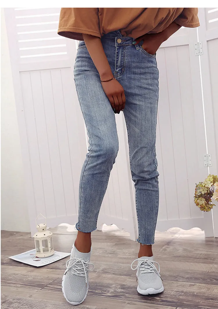 Round Toe Mesh Casual Sneaker