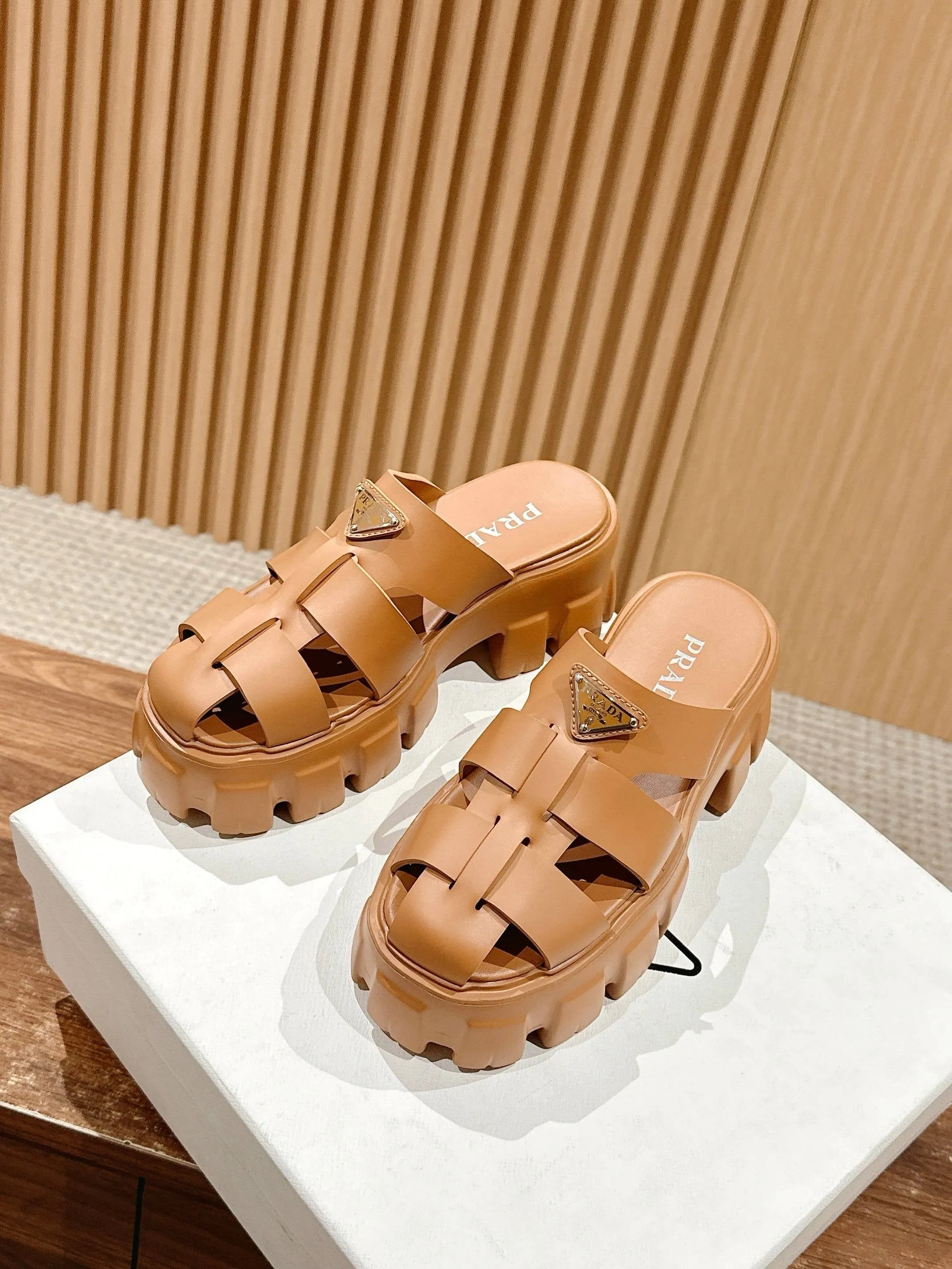 SE1599 Prada Monolith Rubber Mules / Size5-10