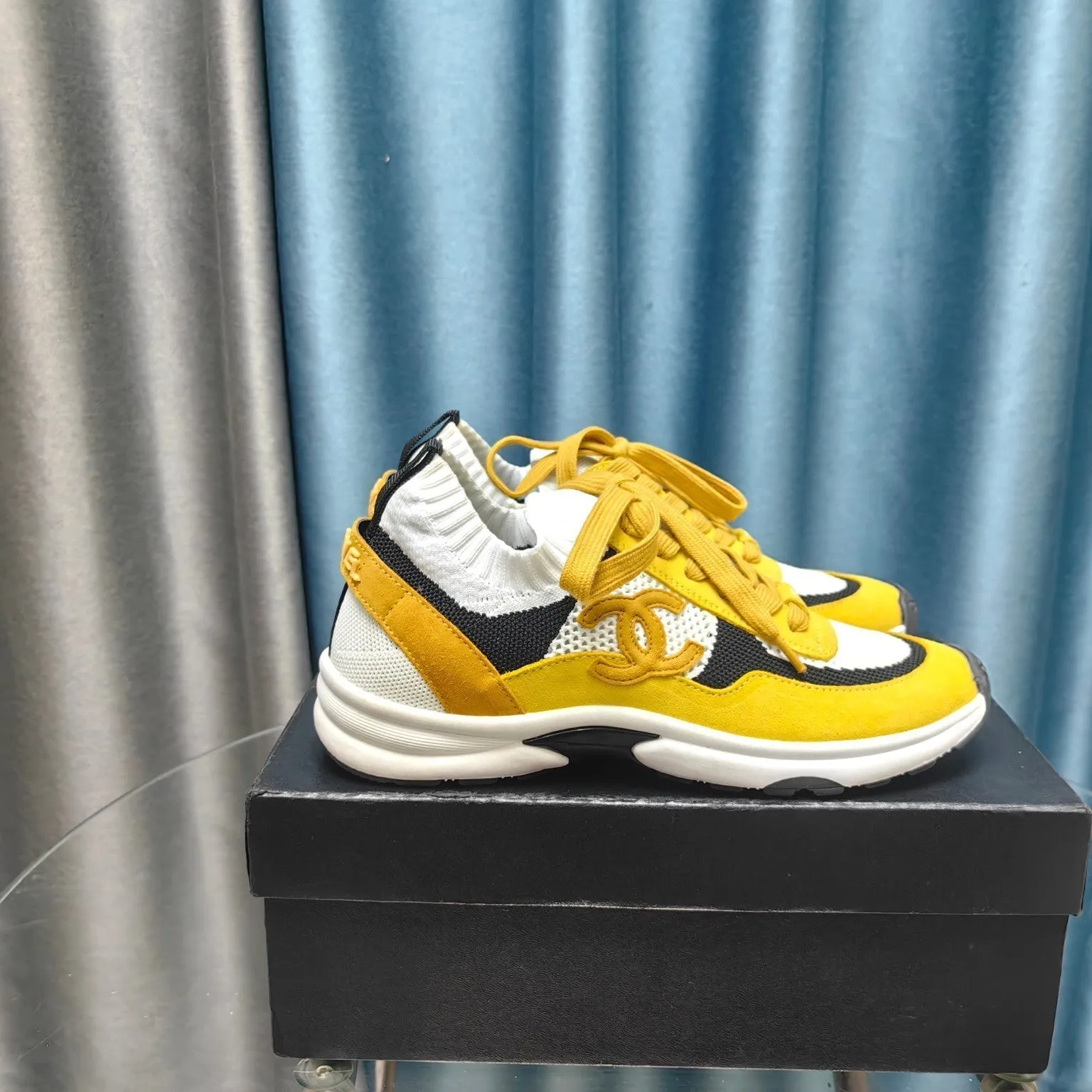 Sneaker Yellow Suede And Mesh White Special members discount CHANEL Fabric Polyester Referral discount