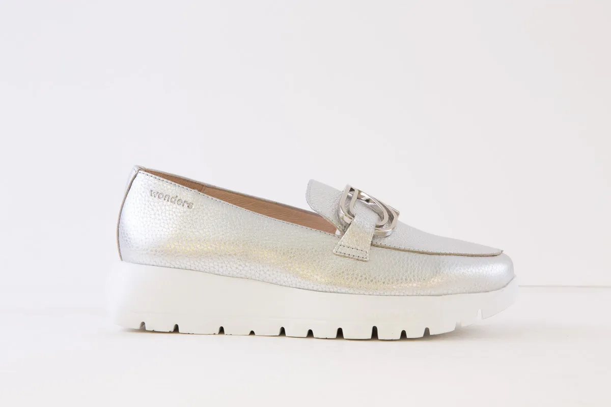WONDERS - A-2462 LOW WEDGE SLIP-ON LOAFER - SILVER