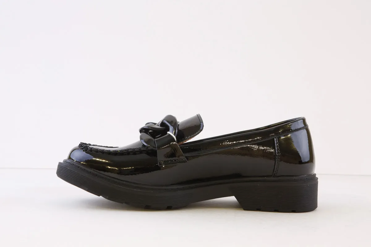 XTI - 141174 FLAT LOAFER WITH CHAIN DETAIL - BLACK PATENT